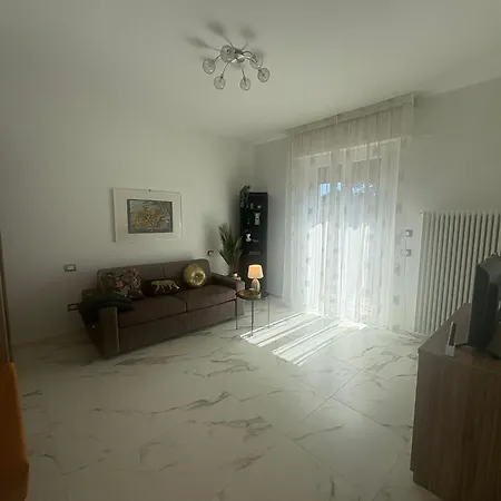 Апартаменти L&a Vico Alto House *