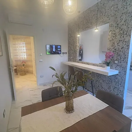 Апартаменти L&a Vico Alto House